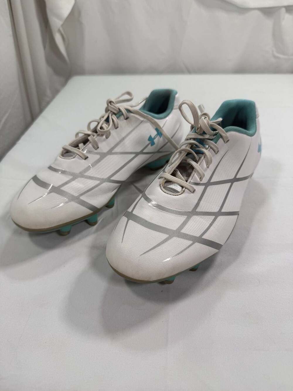 Under Armour Hydrastrike FG Soccer Cleats White Teal Women’s Size 8.5